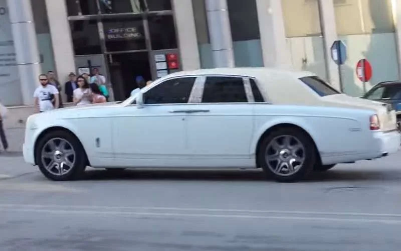 Aankomst konvooi Lalla Salma in Tanger (video)