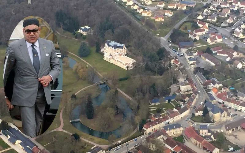 Demonstratie bij kasteel Mohammed VI in Frankrijk