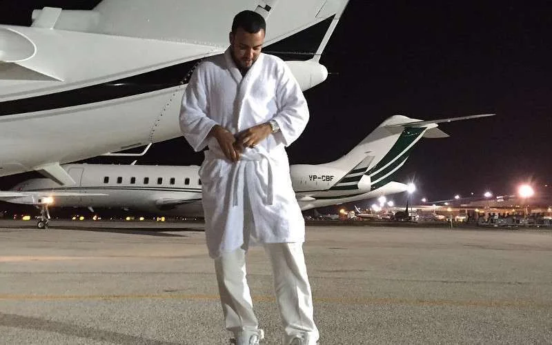 French Montana met privéjet naar Marokko (video)