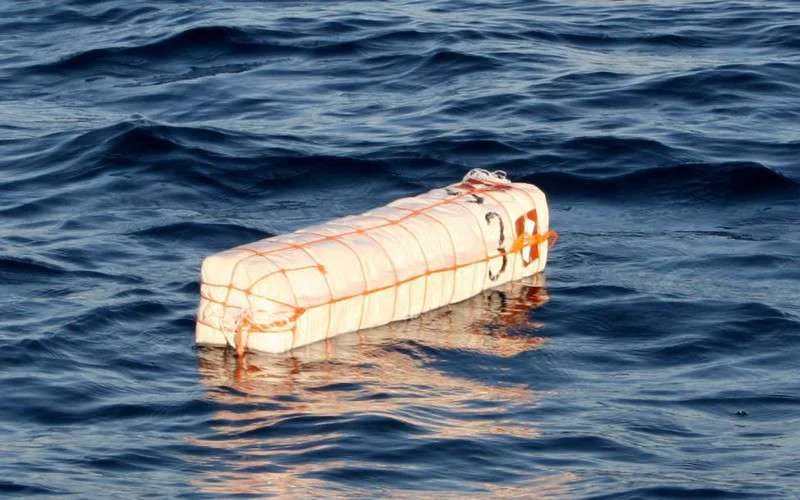 Kilo's drugs aangespoeld op strand Nador