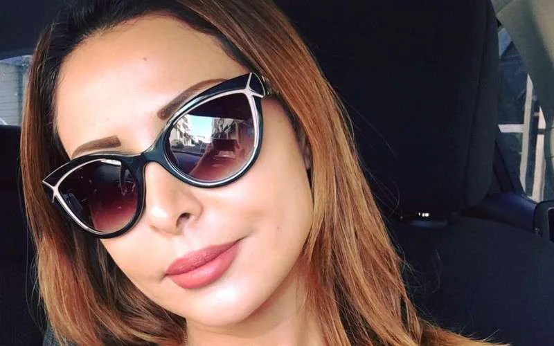 Presentatrice Ghizlane Taibi wenst gelukkig Nieuwjaar in Arabisch en Hebreeuws (video)