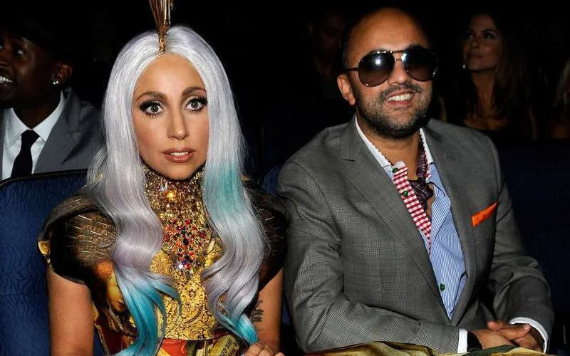 Celebrity's vol lof over Marokkaanse muziekproducer RedOne (video)