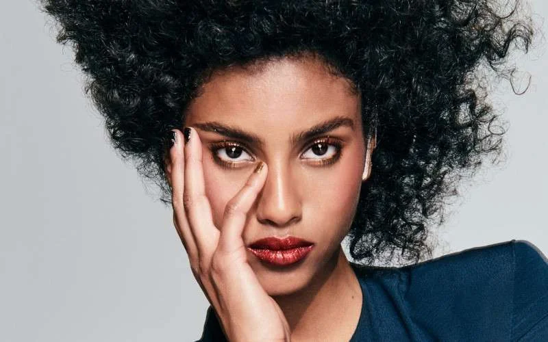 Imaan Hammam op cover Vogue (foto)