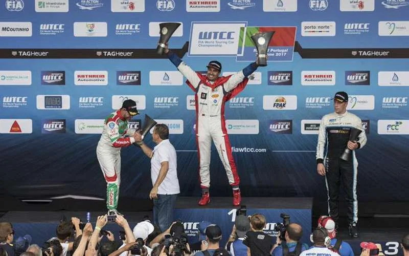 Marokkaan Mehdi Bennani wint openingsrace FIA WTCC in Portugal