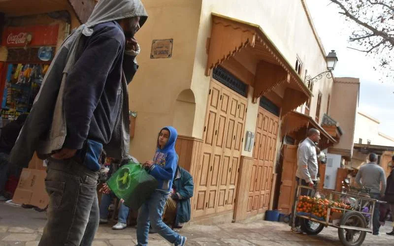 Twee jaar celstraf voor kussen toeriste in Fez