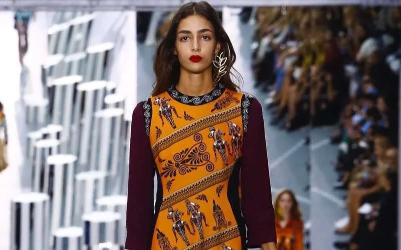 Marokkaanse Nora Attal op cover Vogue (foto)