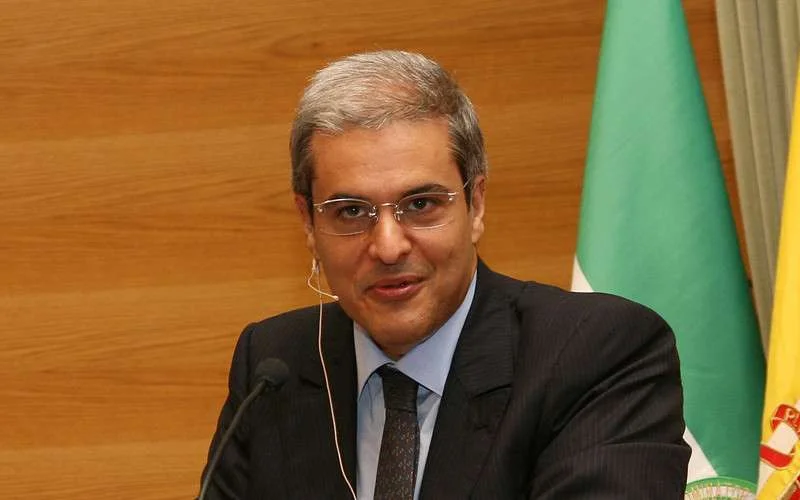 Prins Moulay Hicham uit Tunesië gezet