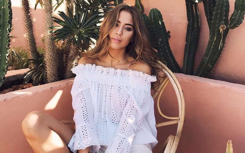 Topmodel Kenza Zouiten in Marokko (foto's)