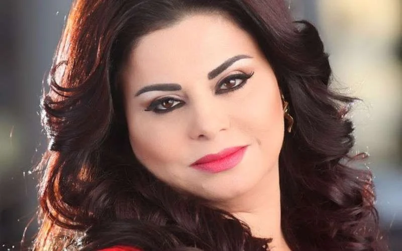 Latifa Raafat terug zonder make-up (video)