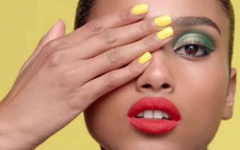 Imaan Hammam nieuw gezicht Chanel (video)