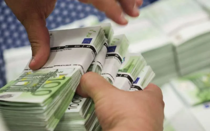 Marokkaan met half miljoen euro in auto betrapt in Italië