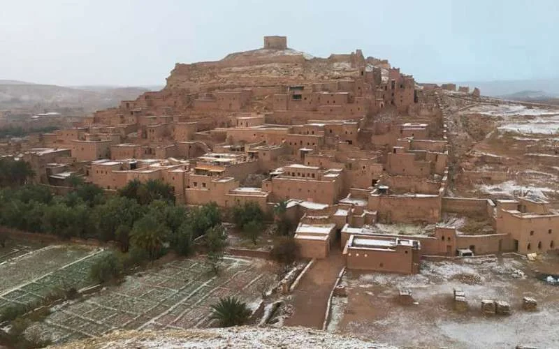Prachtig: Kasbah Ait Ben Haddou onder laag sneeuw (foto's)