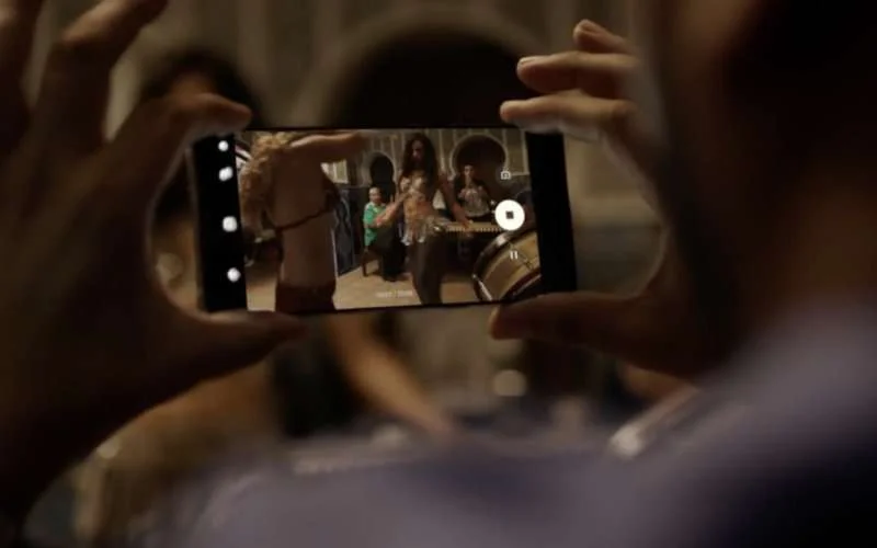 French Montana deelt in Marokko opgenomen clip "Famous" (video)