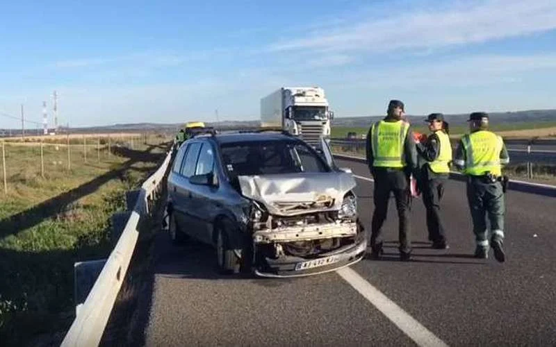 Spanje: politieagent riskeert 21 jaar cel voor moord op Marokkaan (video)