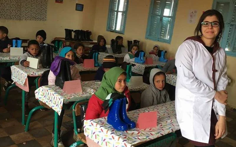 Marokko: lerares helpt leerlingen met liefdevol geschenk (foto's)