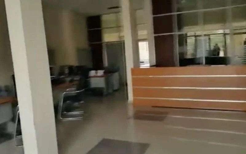 Marokko: openbare administratie helemaal leeg tijdens werkuren (video)