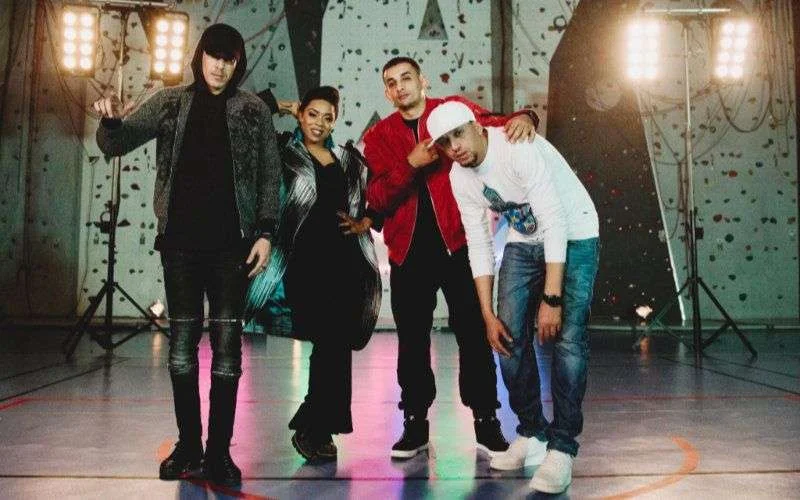 H-Kayne deelt liedje met Khaoula Moujahid (video)