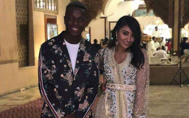 Marokkaanse international Hamza Mendyl trouwt met danseres (foto)