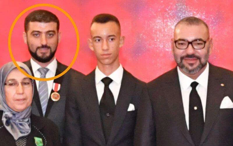 Dit is waarom de "superprof" uit Al Hoceima een Wissam kreeg van Koning Mohammed VI
