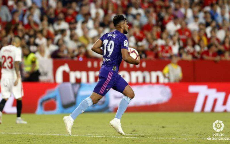 Prachtige doelpunten van Ziyech en Boufal dit weekend (video)