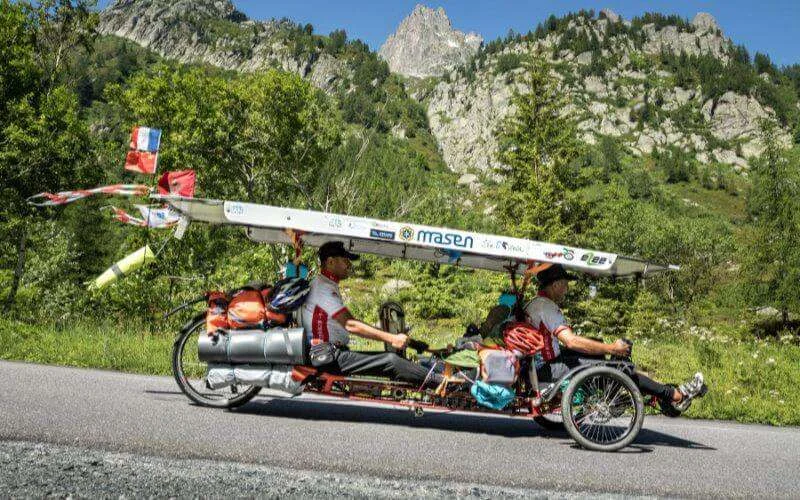 Marokkanen met zonnefiets naar China (foto's)