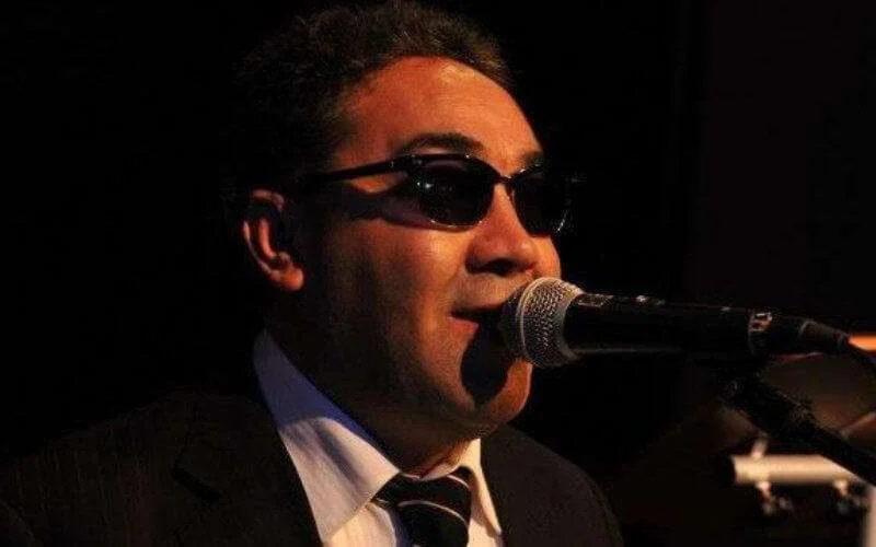 Restaurant in Casablanca weigert toegang aan blinde zanger