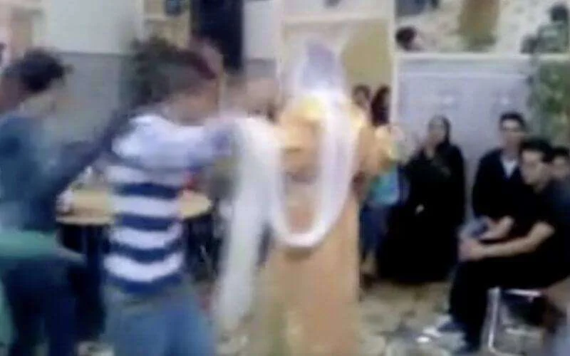 Marokko: bewoners voorkomen homoseksuele huwelijk