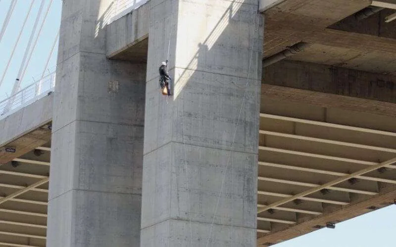 Marokkaanse "ninja's" om Mohammed VI tuibrug te controleren