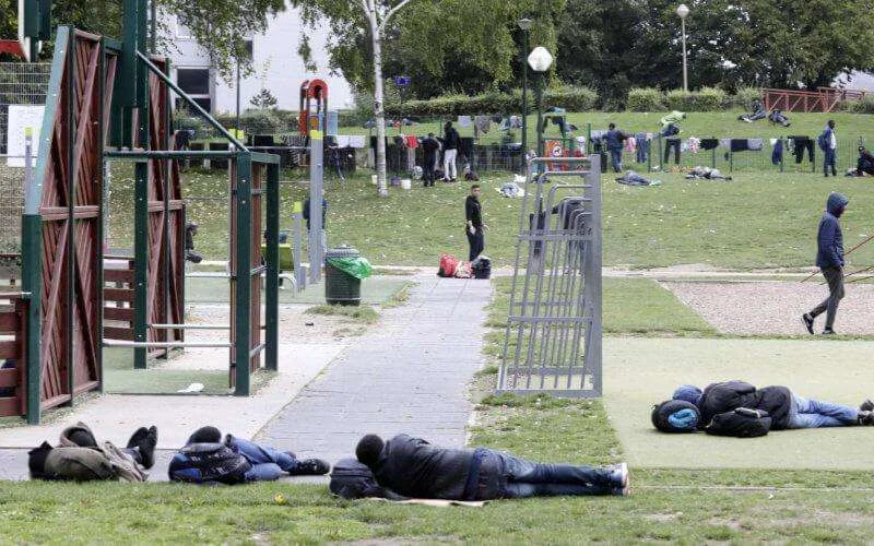 België: migranten ervan beschuldigd ziektes te verspreiden
