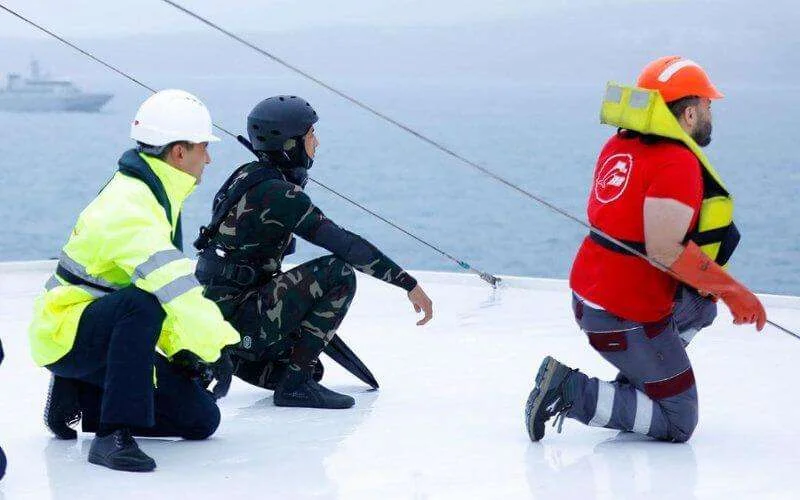 Marokkaan probeert naar Spanje te emigreren met outfit bemanning veerboot