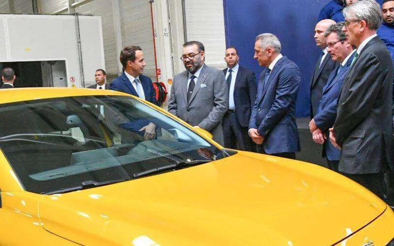 Marokko: Koning Mohammed VI huldigt nieuwe fabriek Peugeot in
