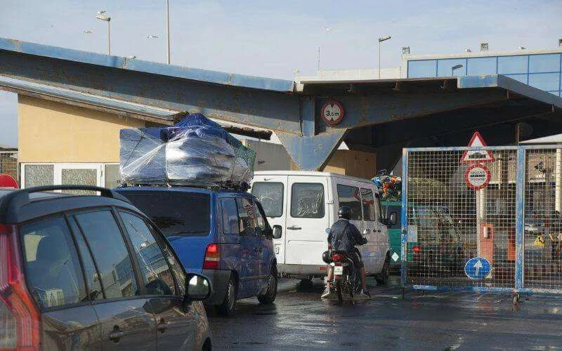 Opgelet: uren aanschuiven bij grensovergang Sebta!