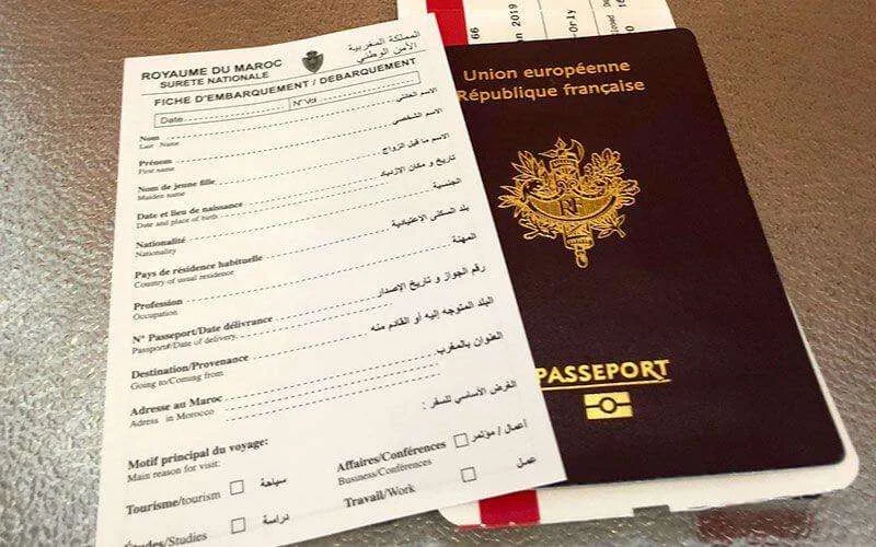 Eindelijk! Politiefiche bij aankomst in Marokko afgeschaft!