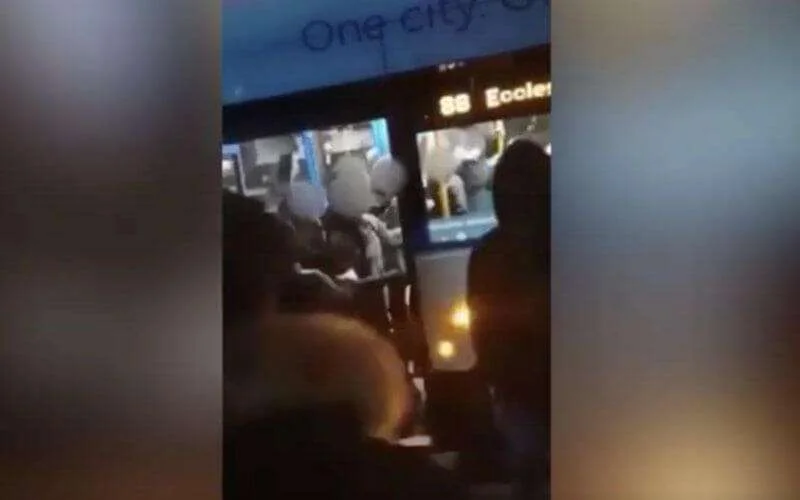 Groot-Brittannië: meisje met hoofddoek zwaar mishandeld (video)