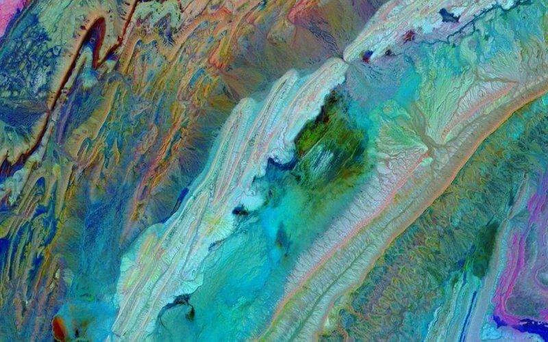 Nasa deelt kleurrijke foto van Marokkaanse Atlasgebergte