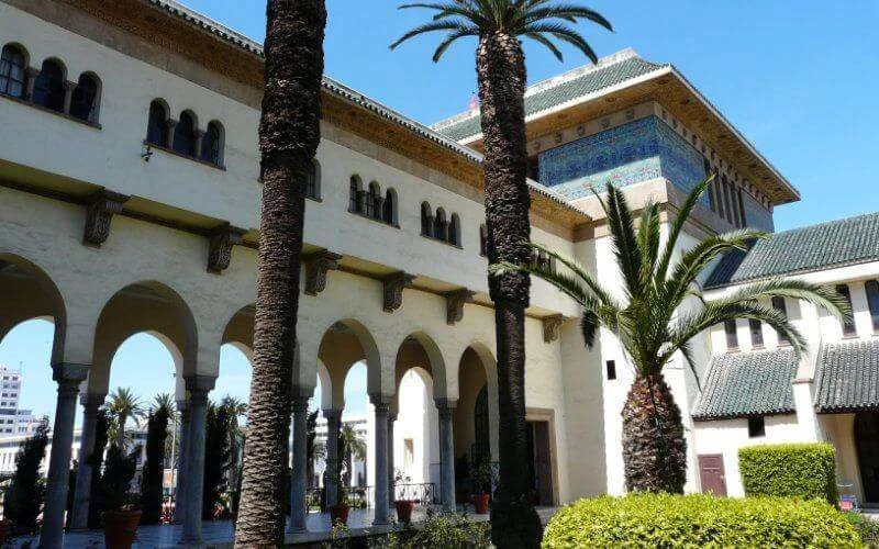 Marokko: man geeft erfenis kinderen aan broer en scheidt