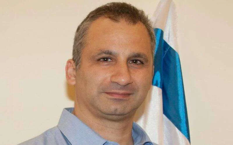 Adviseur Netanyahu: "Polisario en Algerijnse soldaten zijn dom"