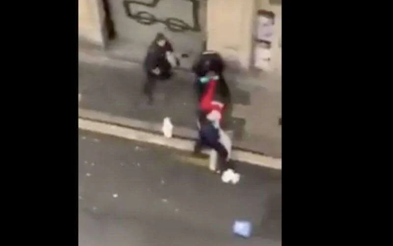 Schokkende beelden politiegeweld tegen gehandicapte Marokkaan en moeder (video)