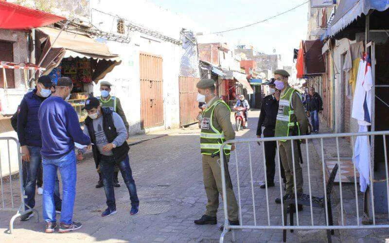 Marokko: wie mag de straat op tijdens de avondklok?