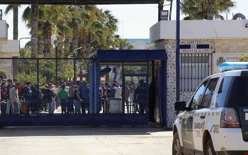 Wil Marokko Sebta en Melilla economisch verstikken?