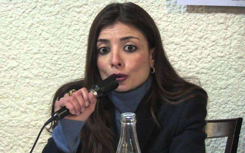 Frans Marokkaanse politica live overvallen tijdens interview (video)