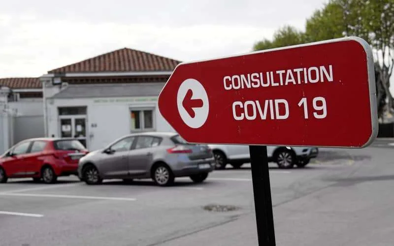 Wereld-Marokkanen moeten uren wachten voor coronatest