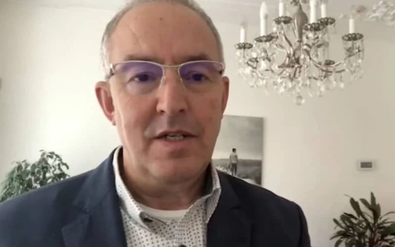 Ahmed Aboutaleb vertelt over coronabesmetting (video)