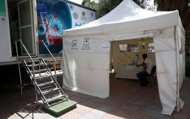 Marokko: twintig miljoen mensen ingeënt tegen corona