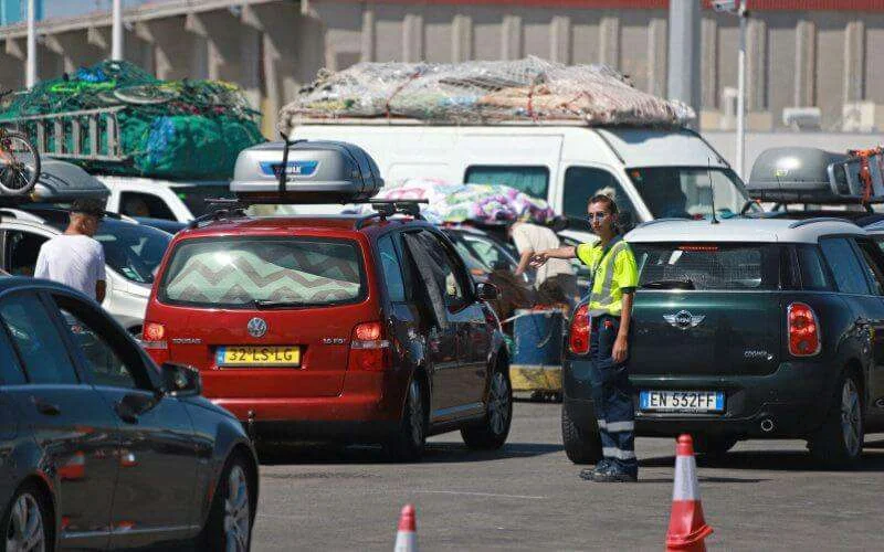 Douane verleent wereld-Marokkanen nieuwe gunst