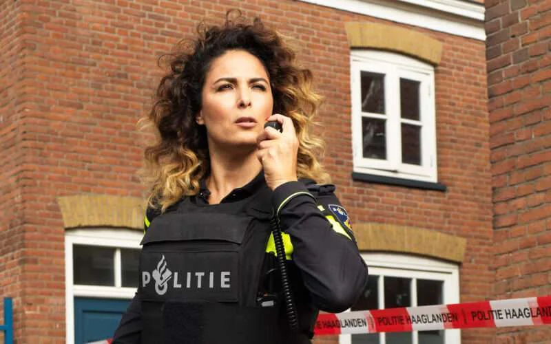 Leidse politiechef Fatima Aboulouafa wil de politiek in