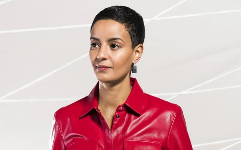 Meryame Kitir zelf aan de slag met tondeuse na kritiek (video)