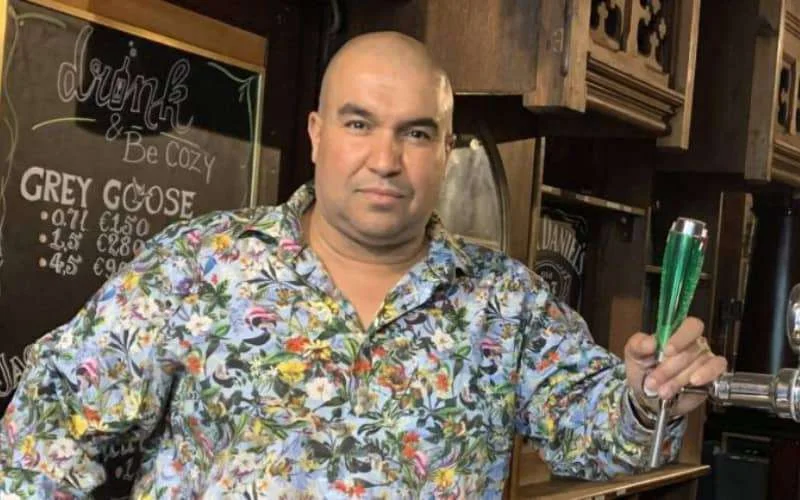 Marokkaans-Nederlandse horeca-ondernemer Khalid Oubaha blijft positief