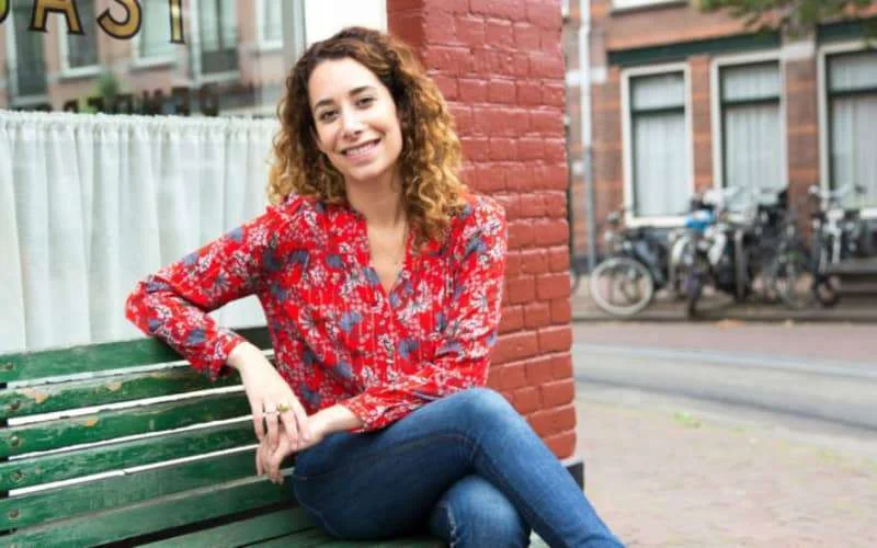 Carrière van journaal-presentatrice Saïda Maggé zit in de lift