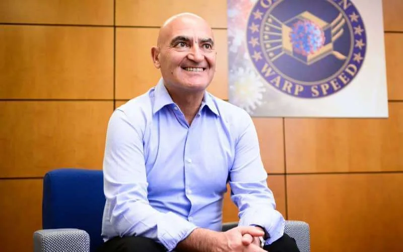 Moncef Slaoui zegt hoe de vaccinatiecampagne een succes kan worden